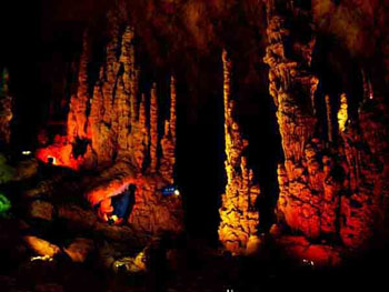 zhijindong cave