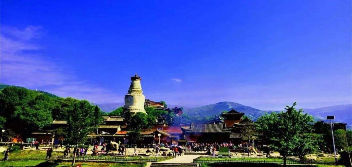 Emeishan Mountain