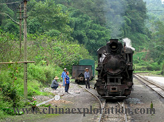 jiayang steam train