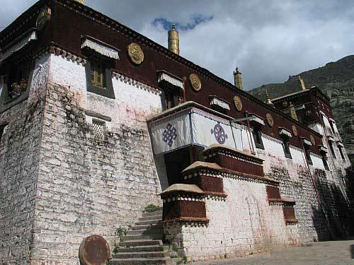 sera monastery