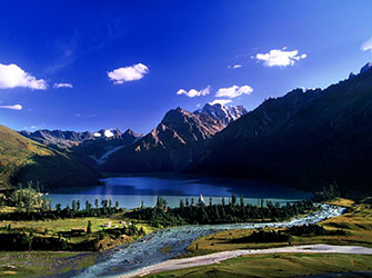 Ma-ni-kan-ko-xinluhai-lake