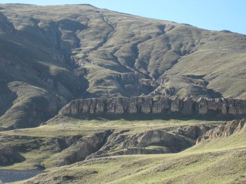 tomb of tibetan kings