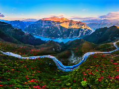 8 Days Zhangjiajie and Three Gorges Join-in Overland Exploration